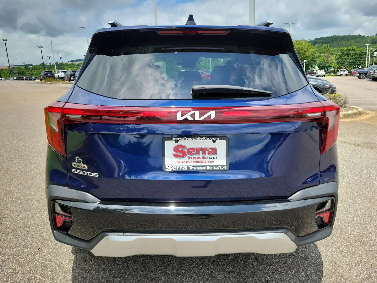2025 Kia Seltos EX thumbnail 4
