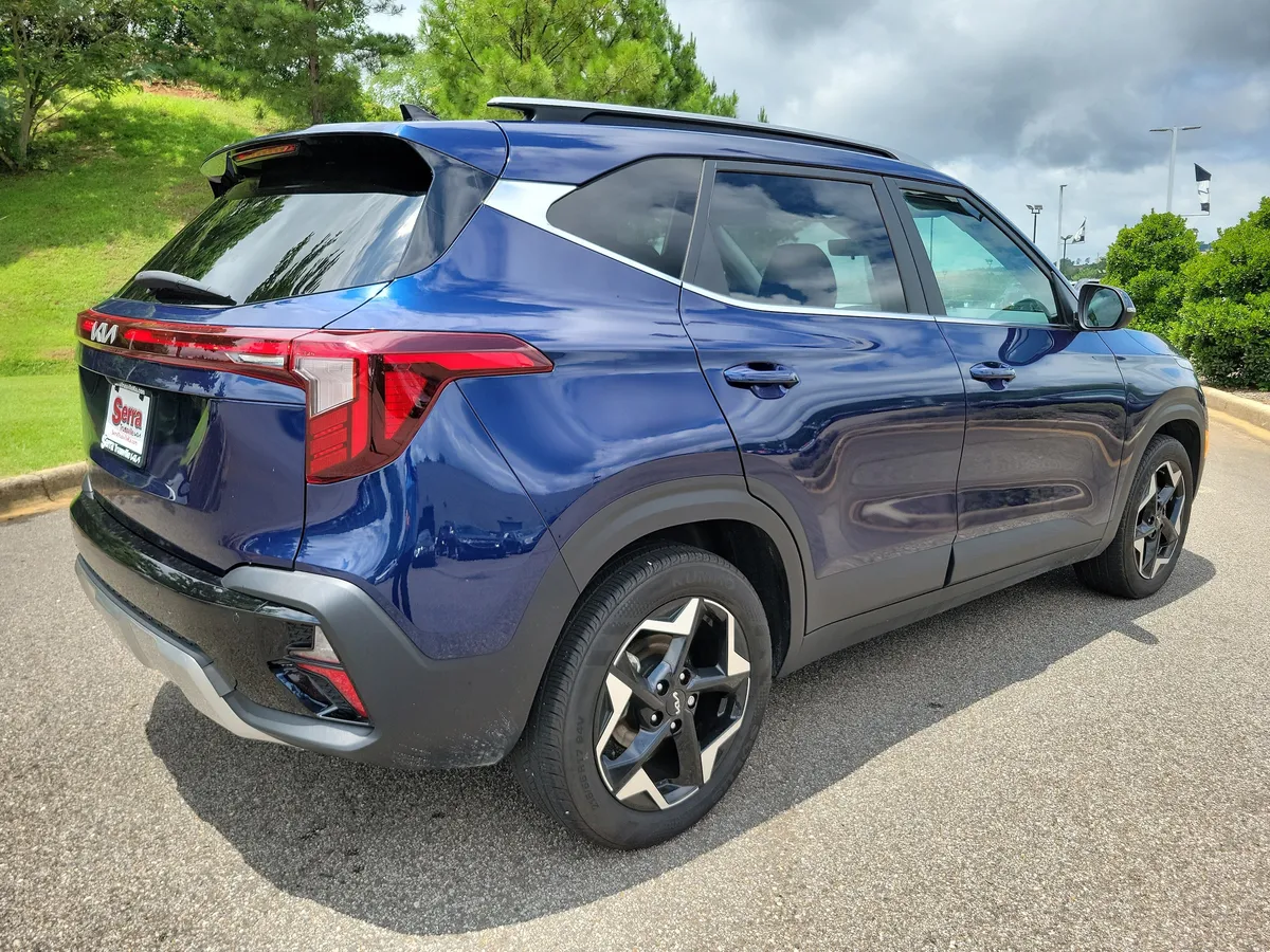 2025 Kia Seltos EX thumbnail 5