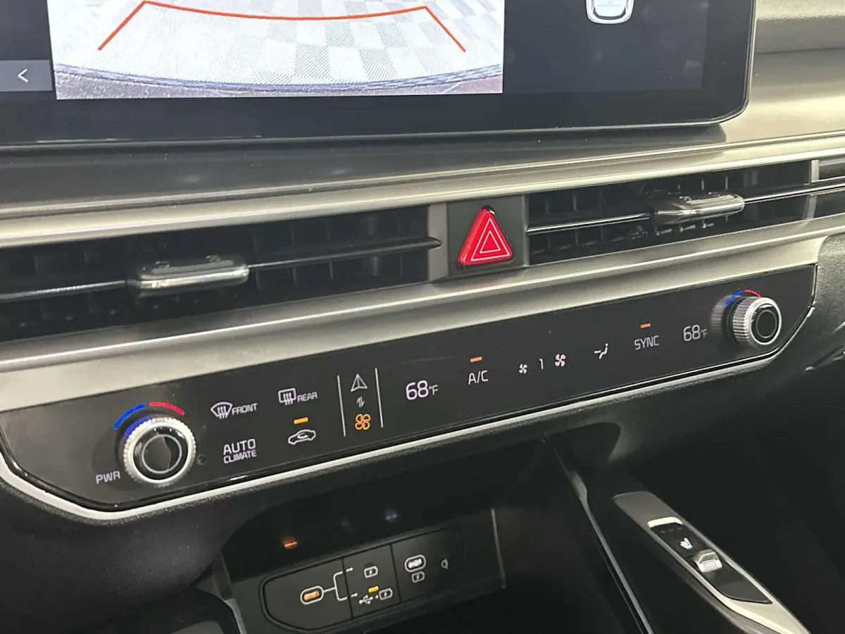 2025 Kia Sorento EX thumbnail 34