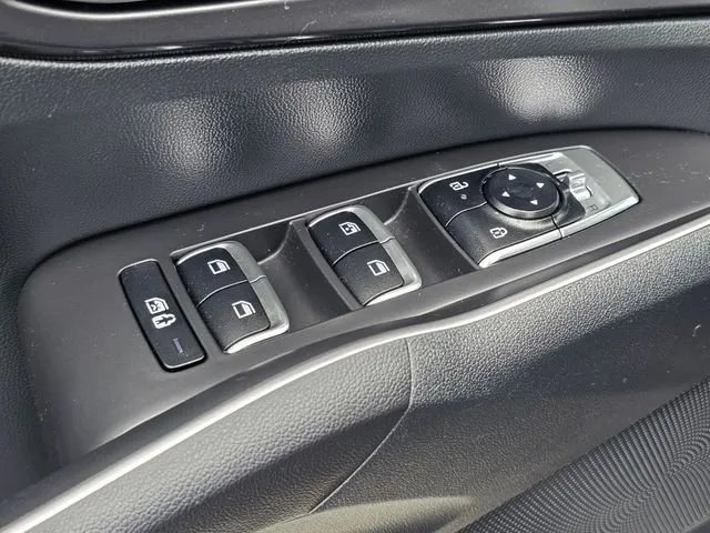 2025 Kia Sorento EX thumbnail 16