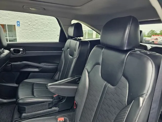 2025 Kia Sorento EX thumbnail 34
