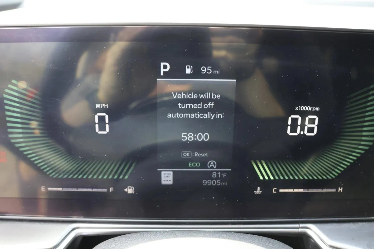 2025 Kia Sorento LX thumbnail 15