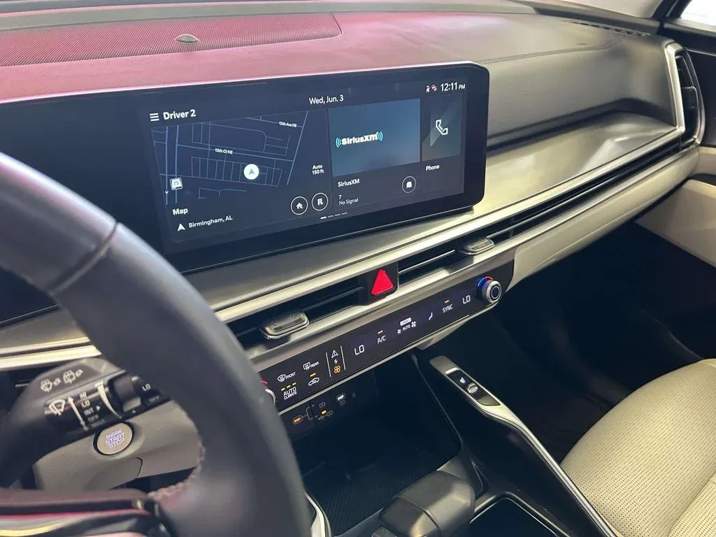 2025 Kia Sorento S thumbnail 21