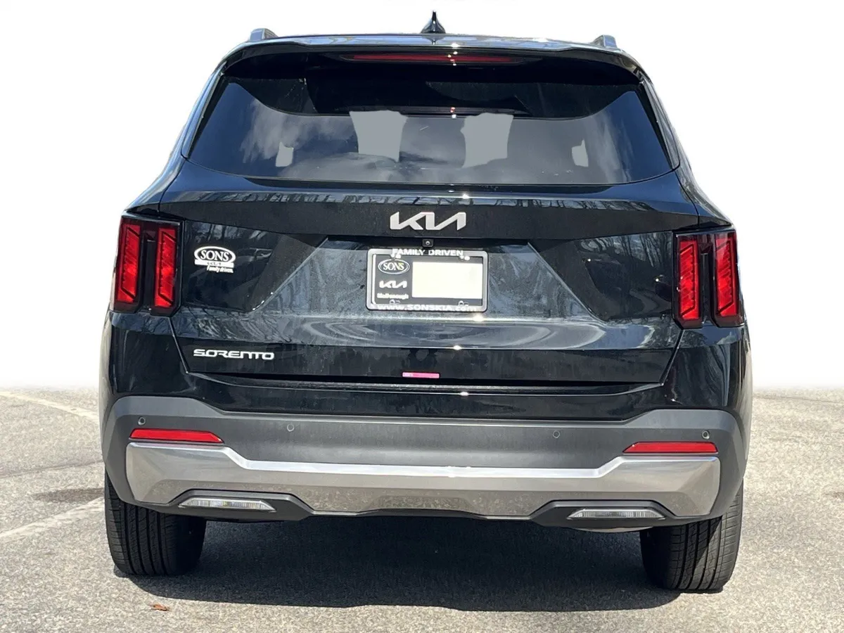 2025 Kia Sorento S thumbnail 21