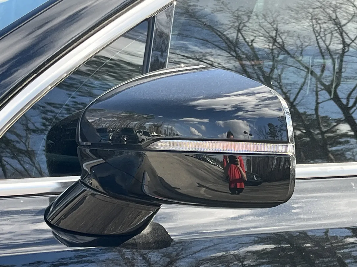 2025 Kia Sorento S thumbnail 26