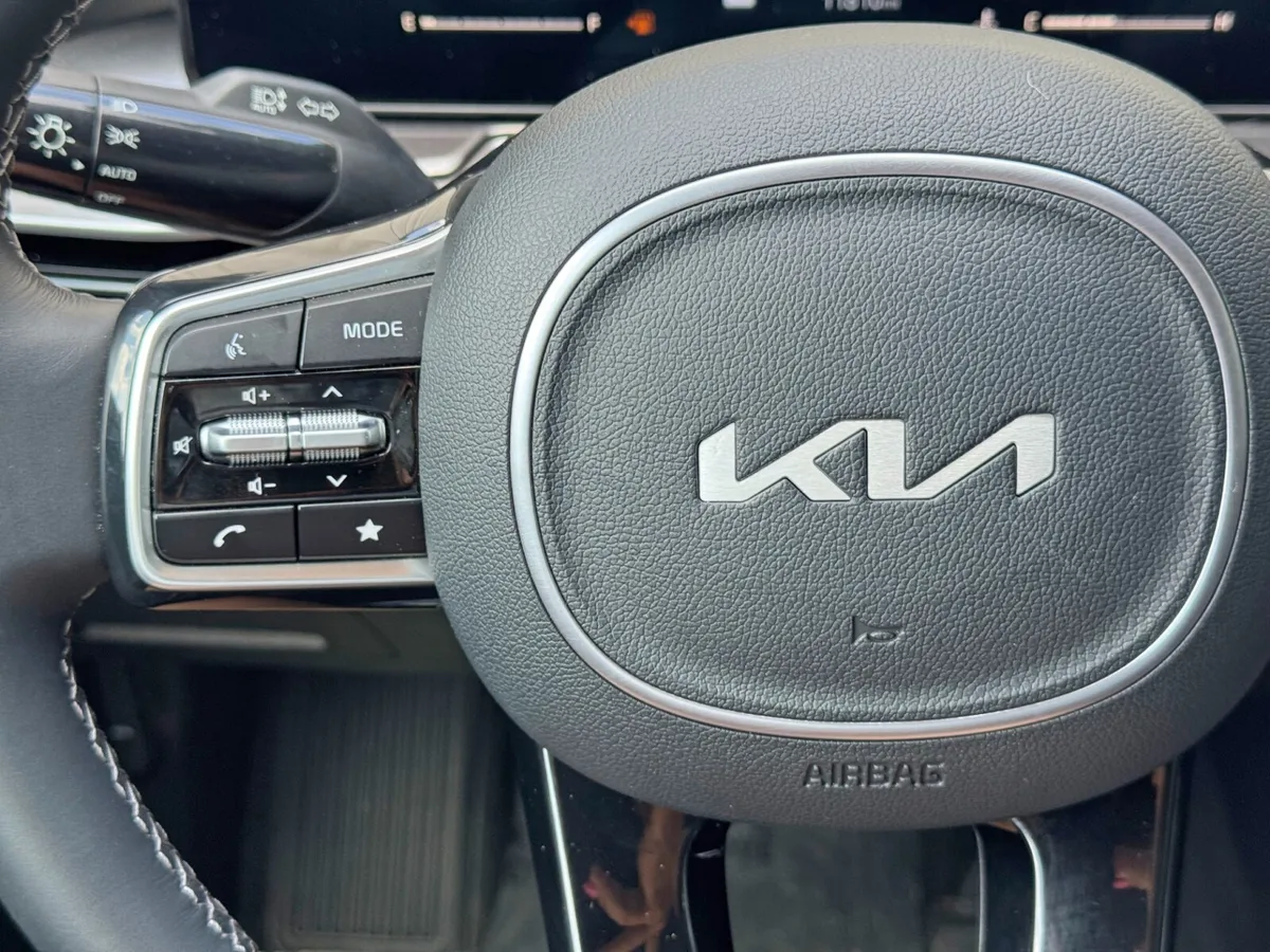 2025 Kia Sorento S thumbnail 20