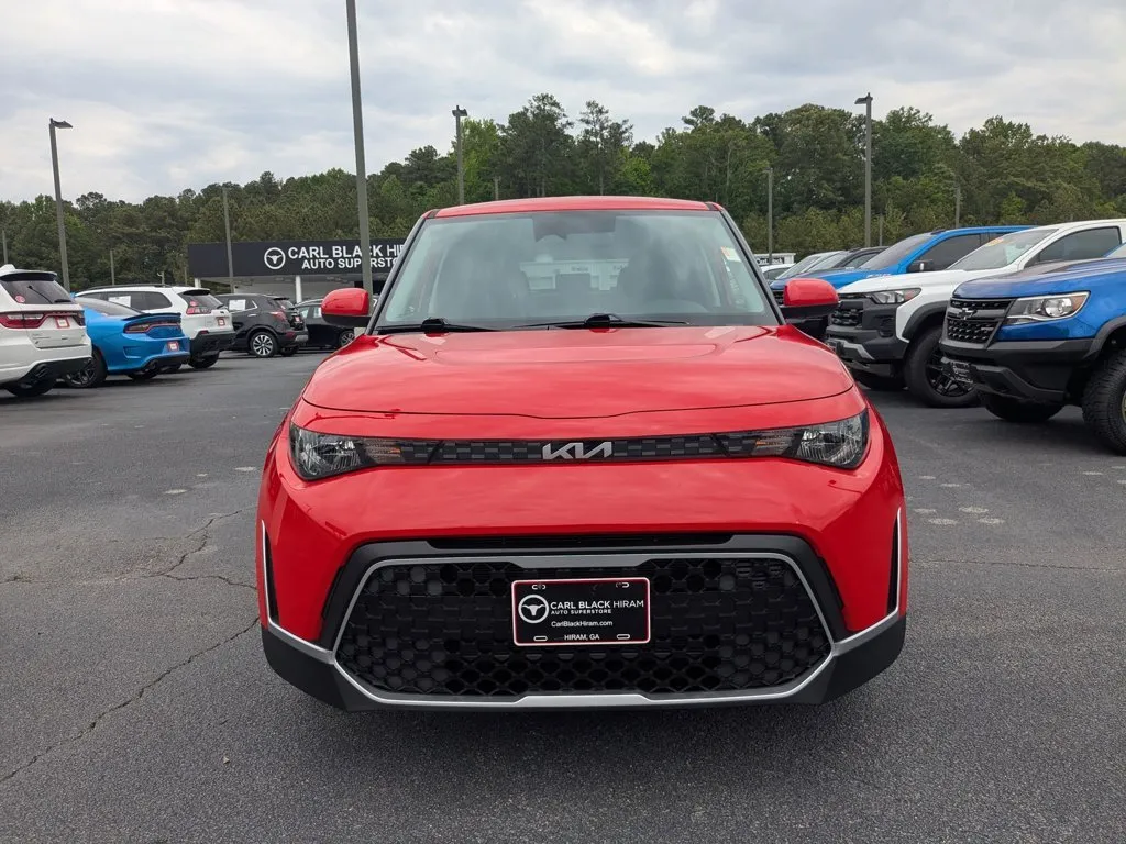 2025 Kia Soul LX thumbnail 2