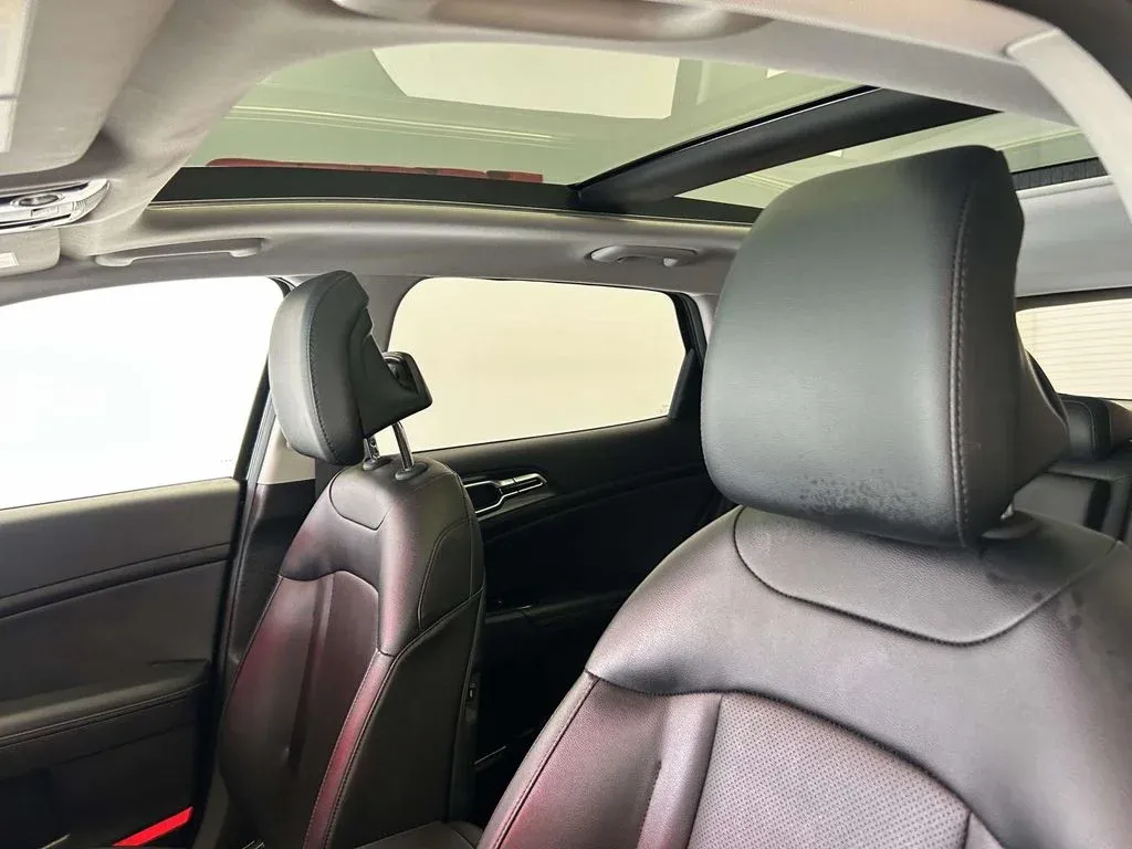 2025 Kia Sportage EX thumbnail 13