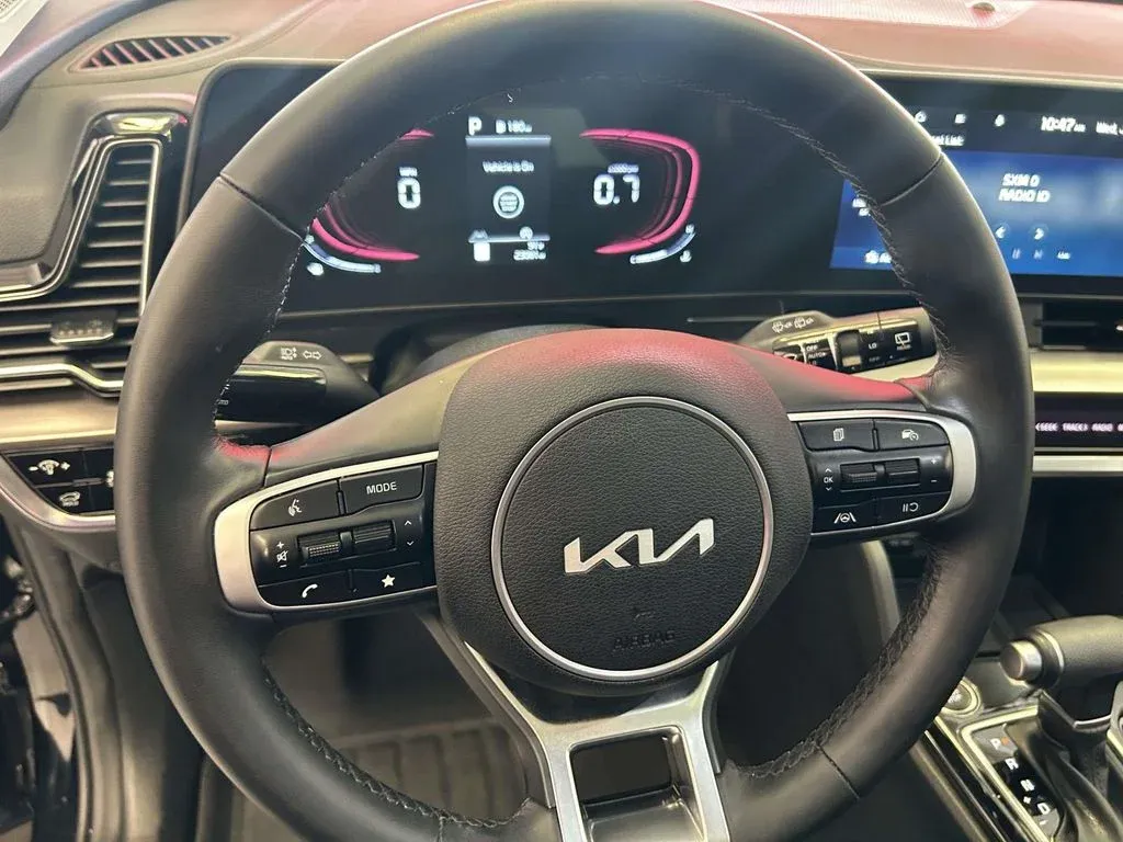 2025 Kia Sportage EX thumbnail 18