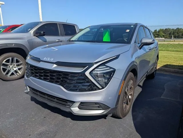 2025 Kia Sportage EX thumbnail 5