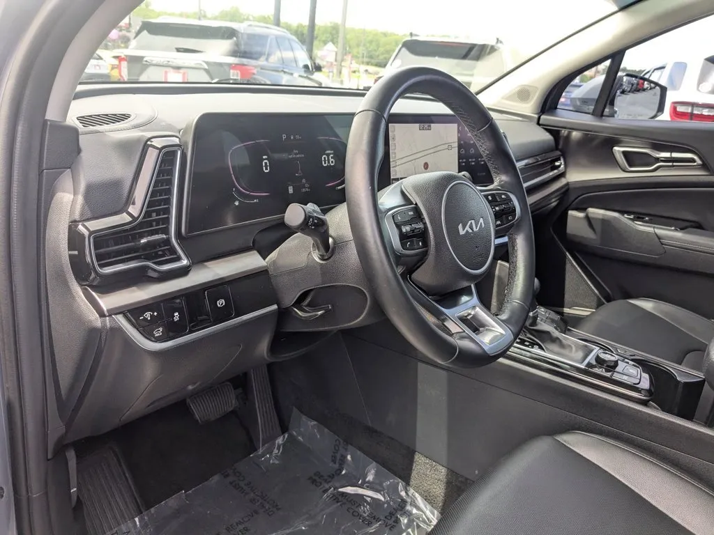 2025 Kia Sportage EX thumbnail 13