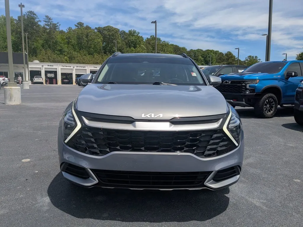 2025 Kia Sportage EX thumbnail 2