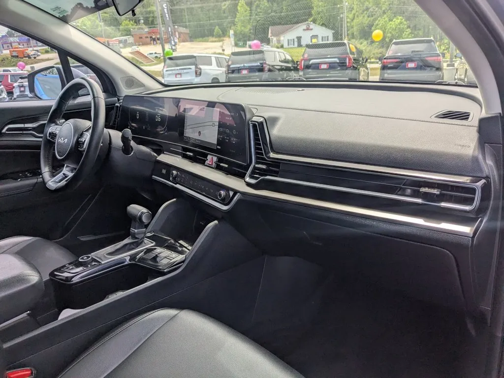 2025 Kia Sportage EX thumbnail 29