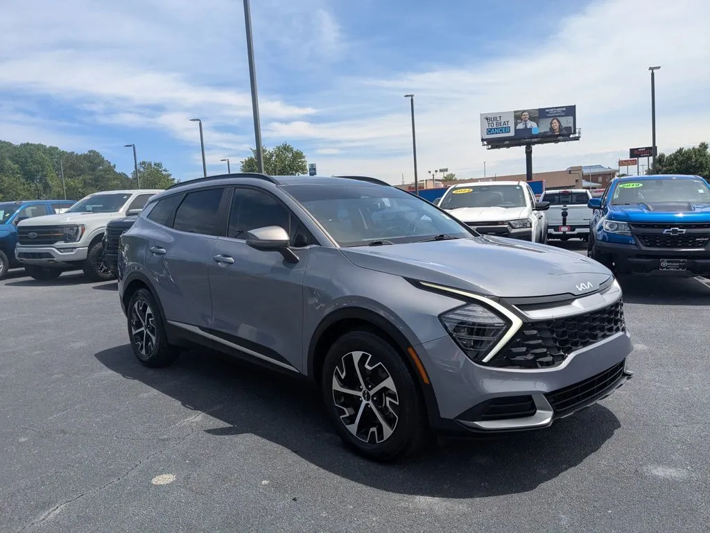 2025 Kia Sportage EX thumbnail 3