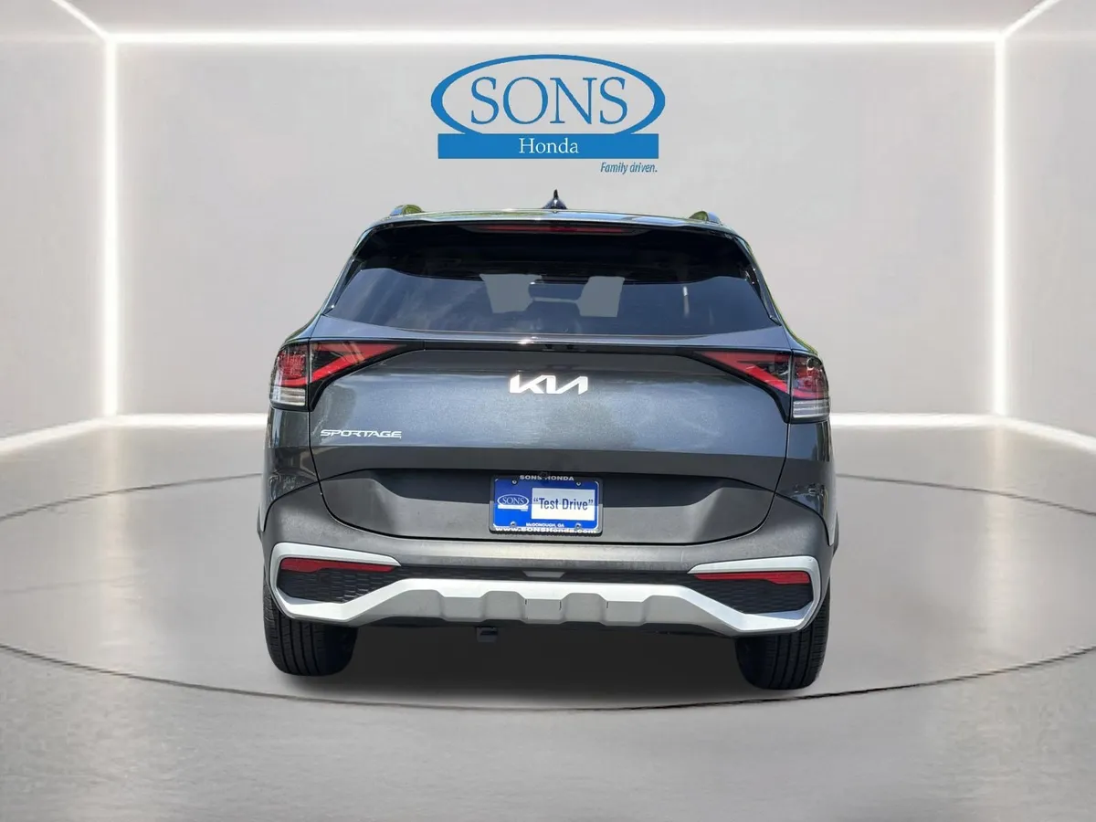 2025 Kia Sportage EX thumbnail 24
