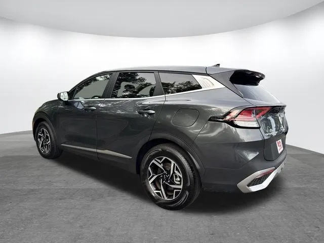 2025 Kia Sportage LX thumbnail 7