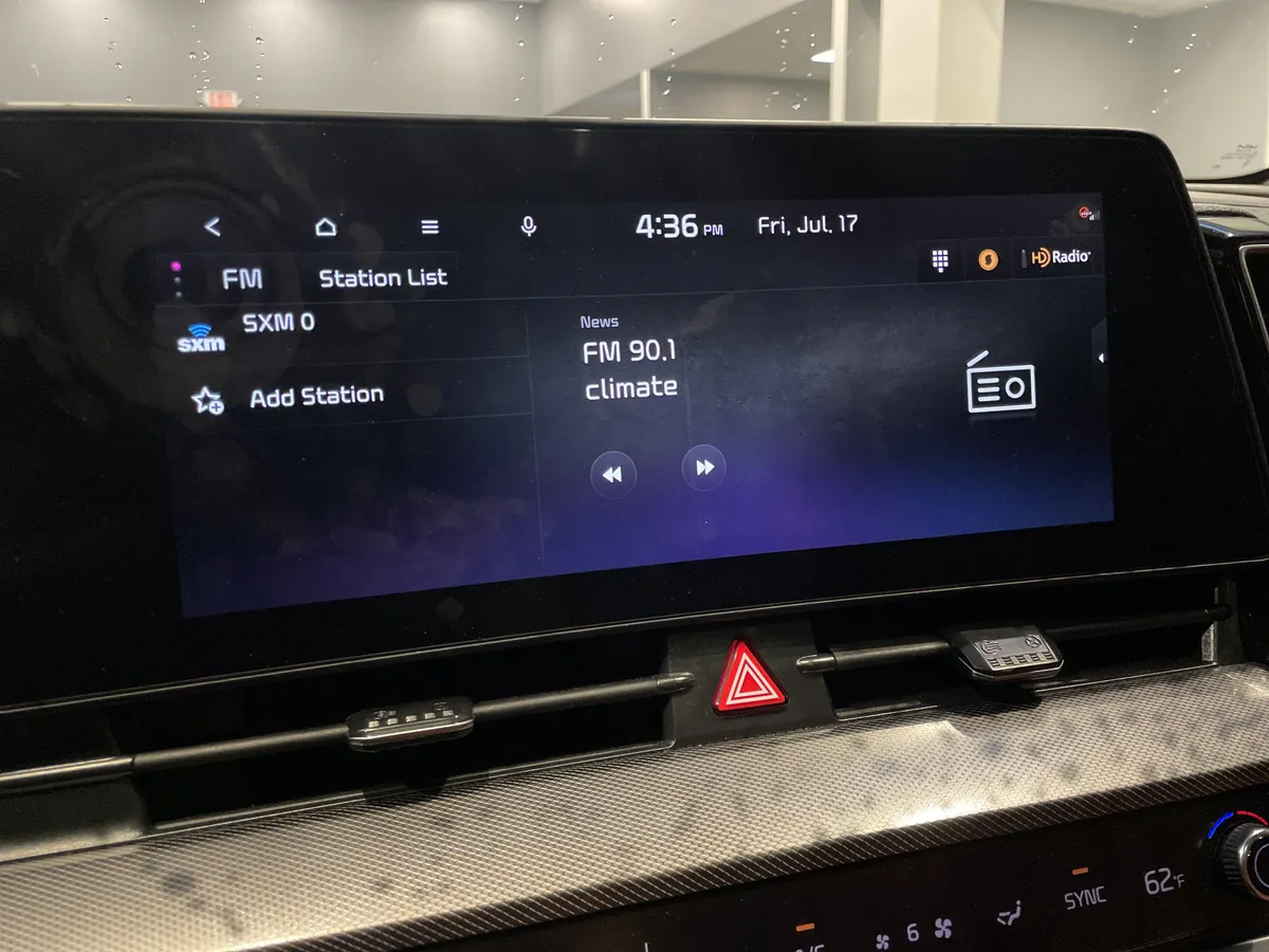 2025 Kia Sportage SX thumbnail 26