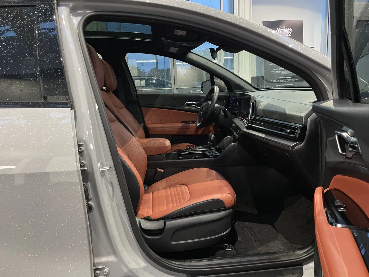 2025 Kia Sportage SX thumbnail 35