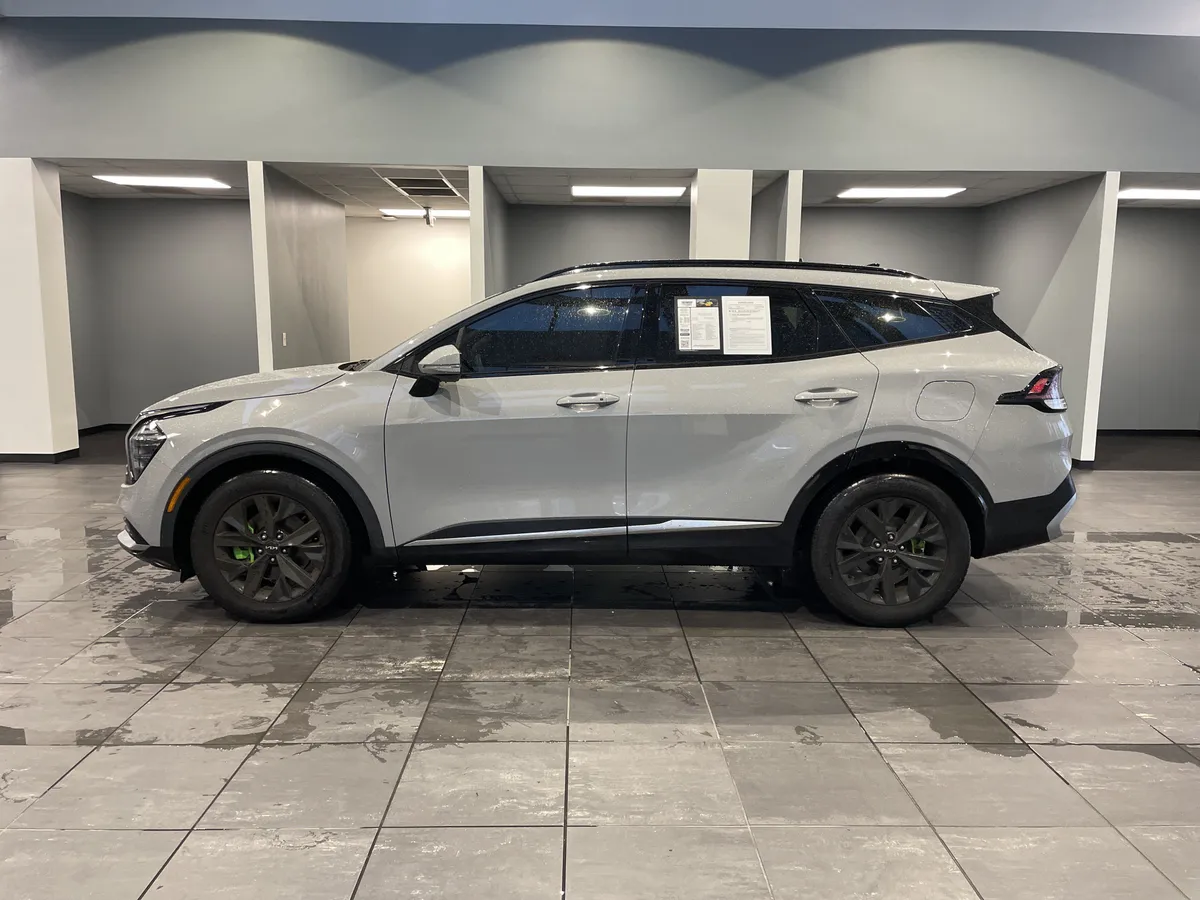 2025 Kia Sportage SX thumbnail 6