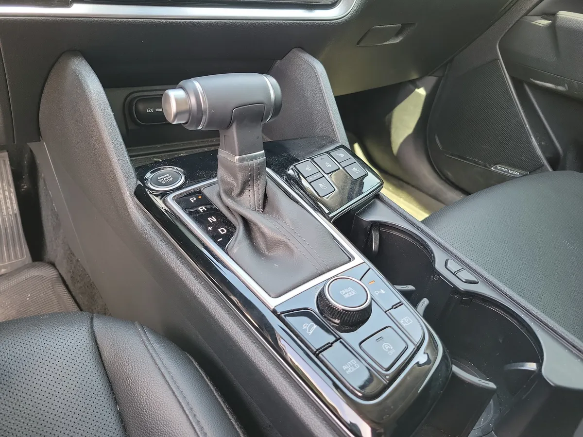 2025 Kia Sportage SX-Prestige thumbnail 18