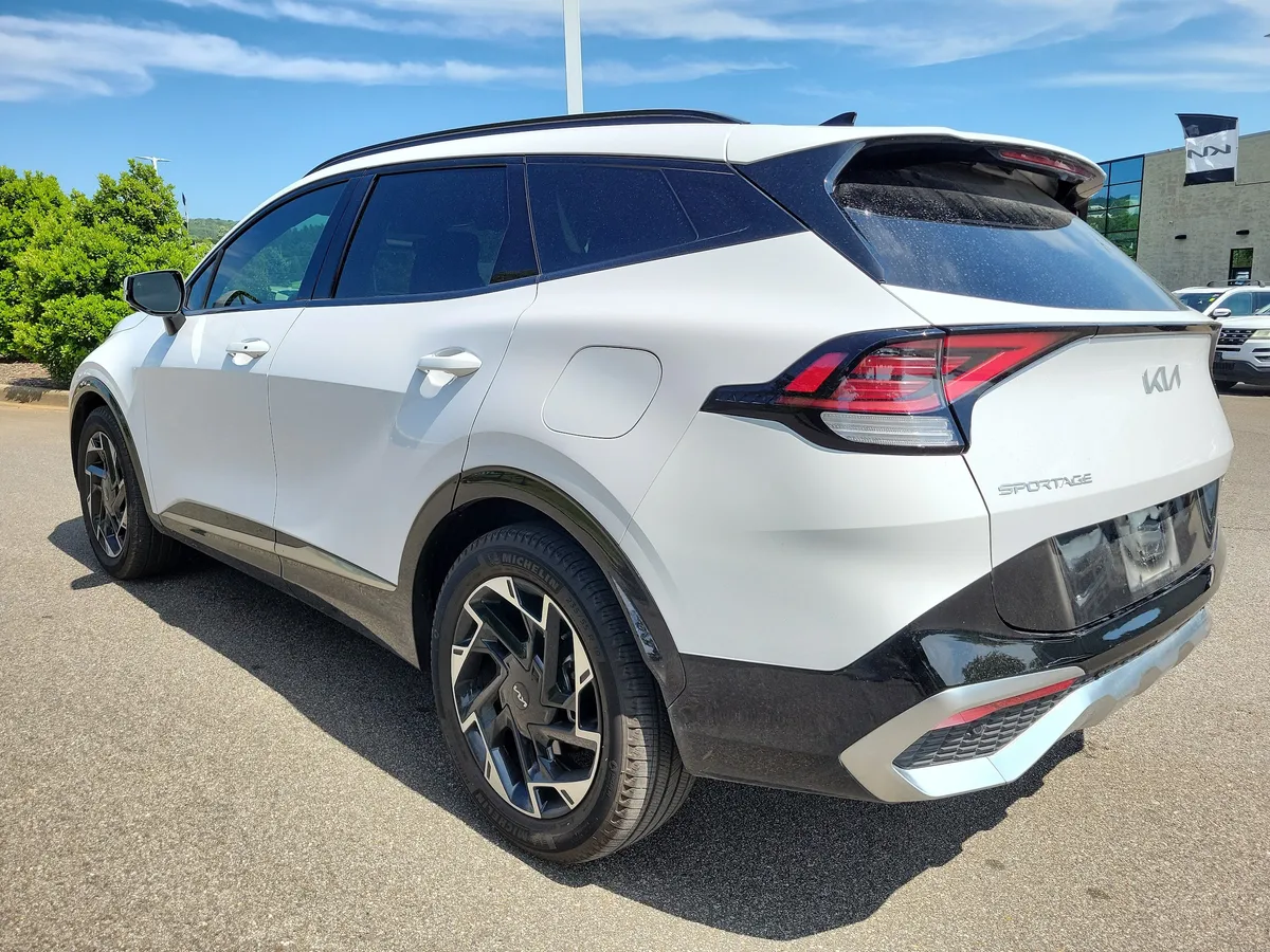 2025 Kia Sportage SX-Prestige thumbnail 3