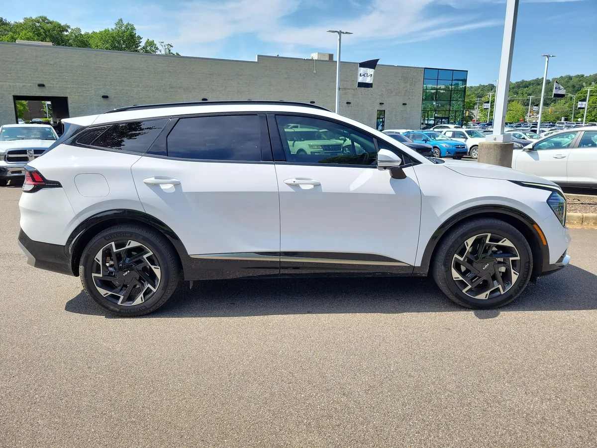 2025 Kia Sportage SX-Prestige thumbnail 6