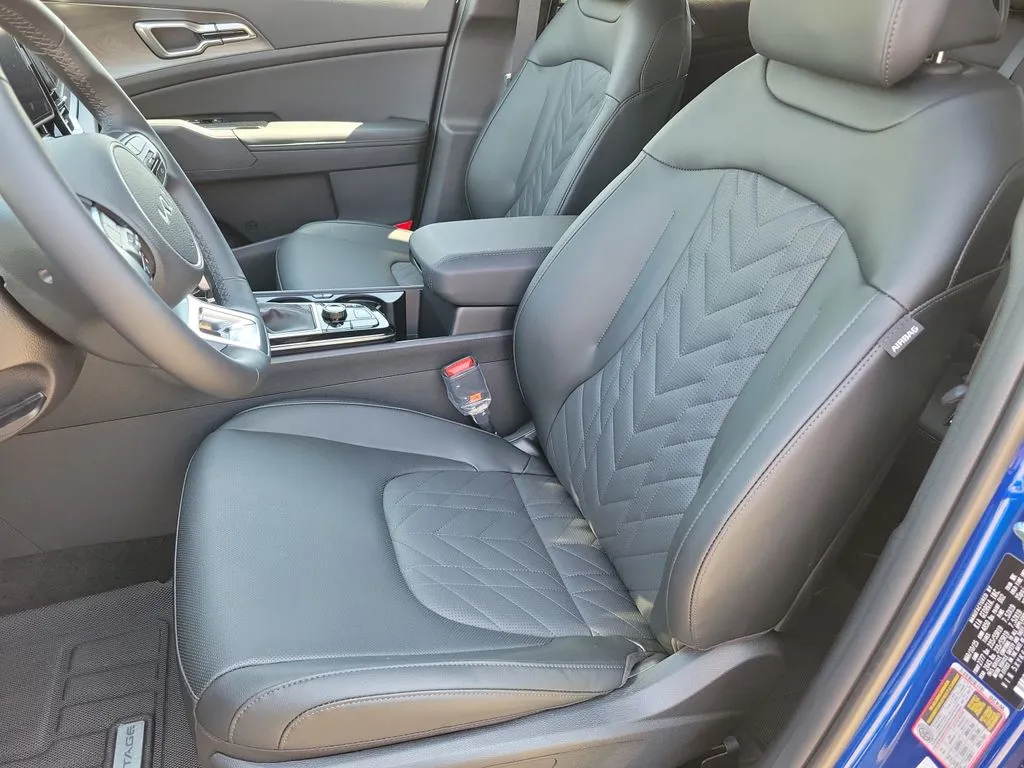 2025 Kia Sportage X-Line thumbnail 11