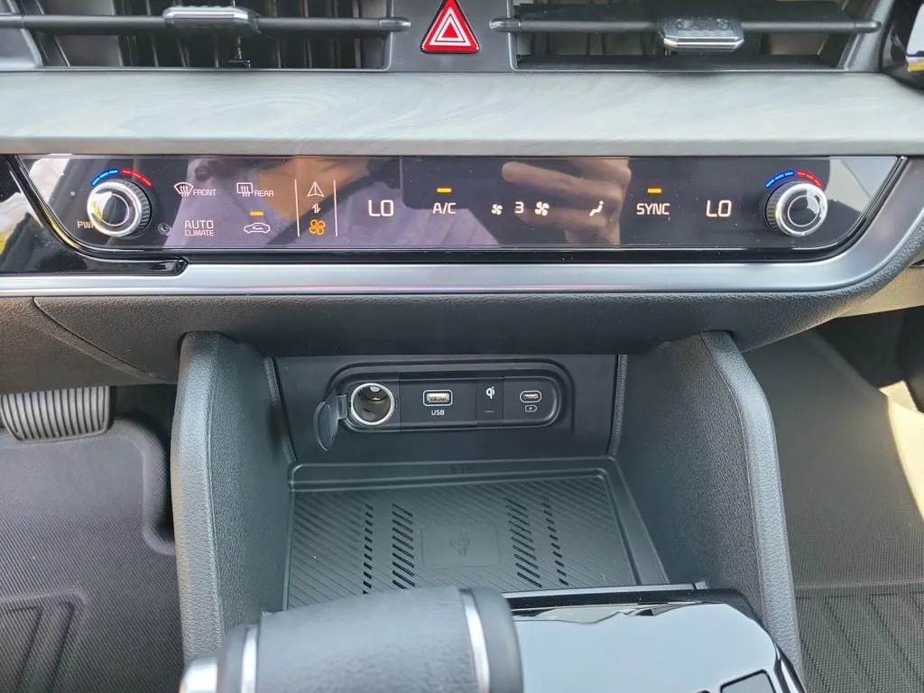 2025 Kia Sportage X-Line thumbnail 19