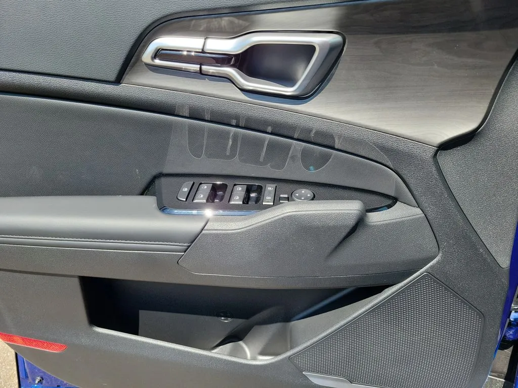 2025 Kia Sportage X-Line thumbnail 28