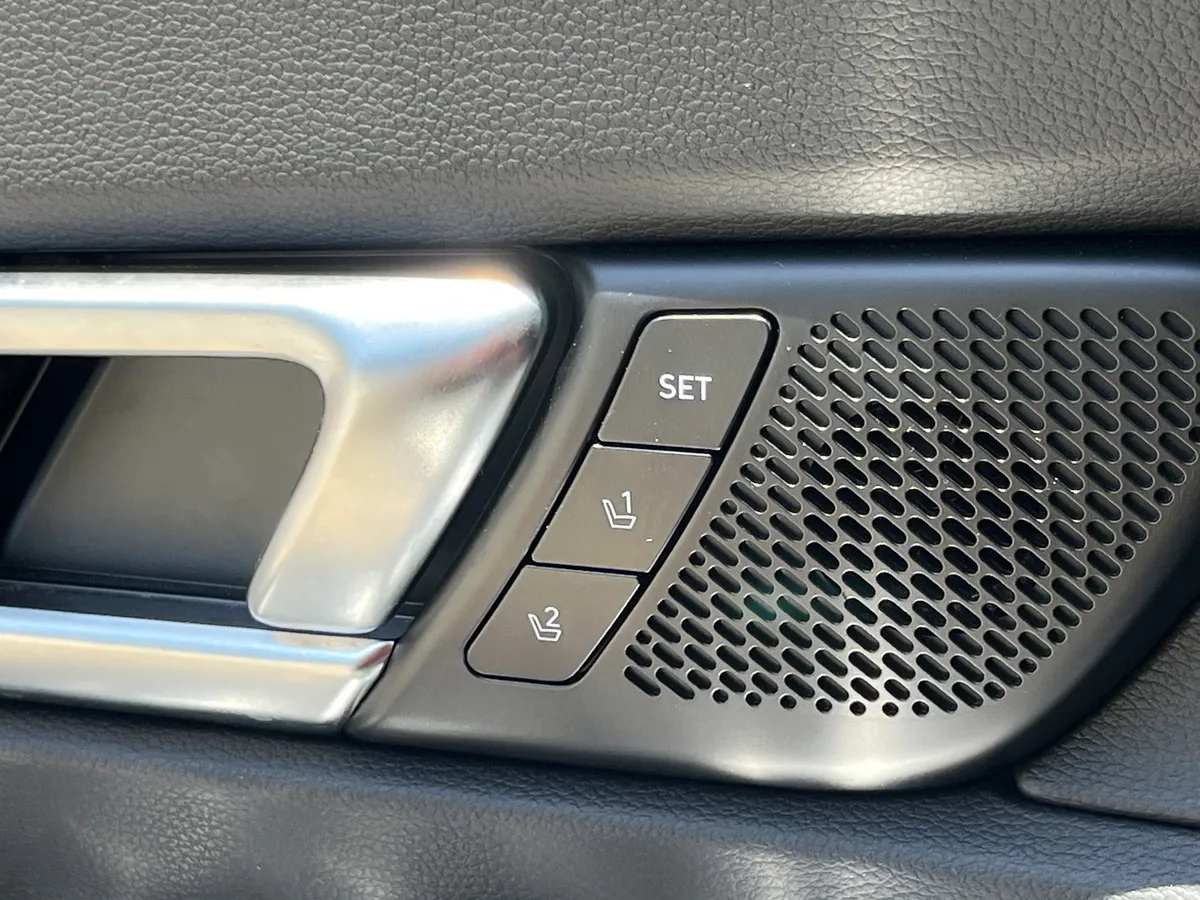 2025 Kia Telluride SX-Prestige thumbnail 16
