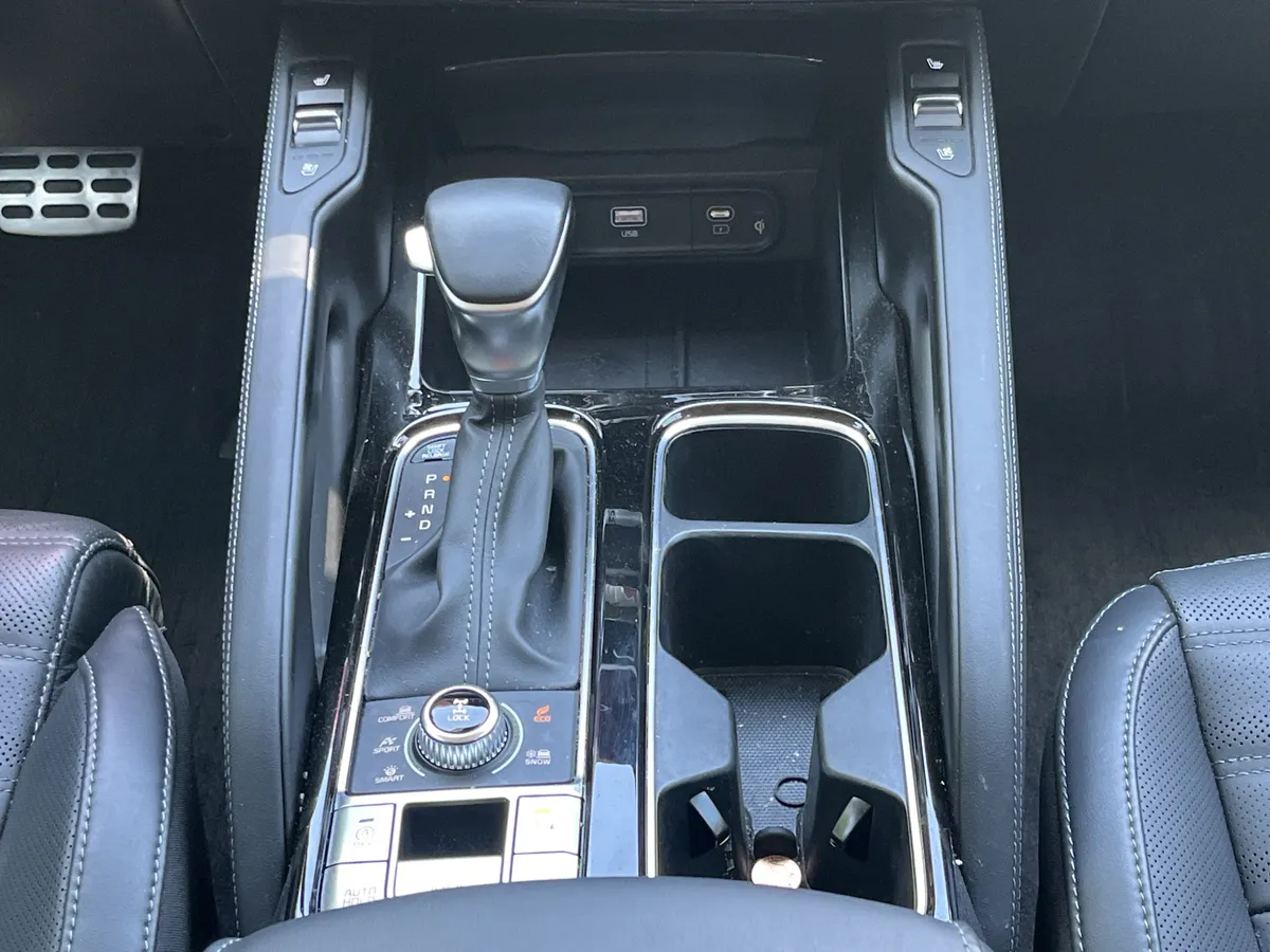 2025 Kia Telluride SX-Prestige thumbnail 6