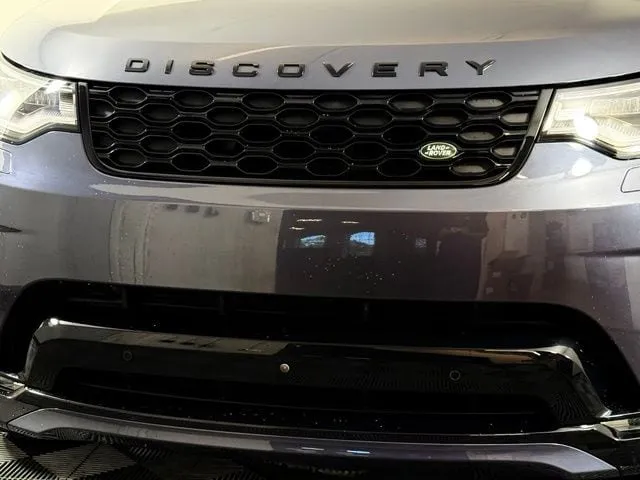 2025 Land Rover Discovery Dynamic SE thumbnail 12