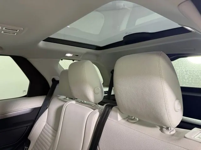 2025 Land Rover Discovery Dynamic SE thumbnail 23