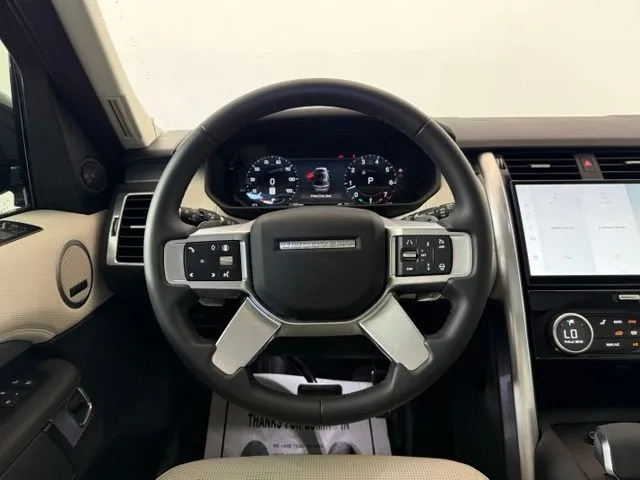 2025 Land Rover Discovery Dynamic SE thumbnail 28