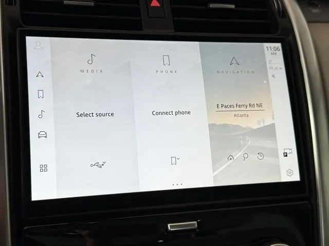 2025 Land Rover Discovery Dynamic SE thumbnail 34