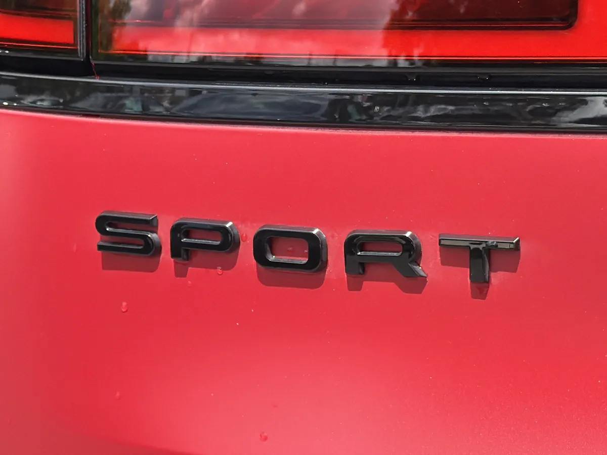2025 Land Rover Range Rover Sport SE thumbnail 24