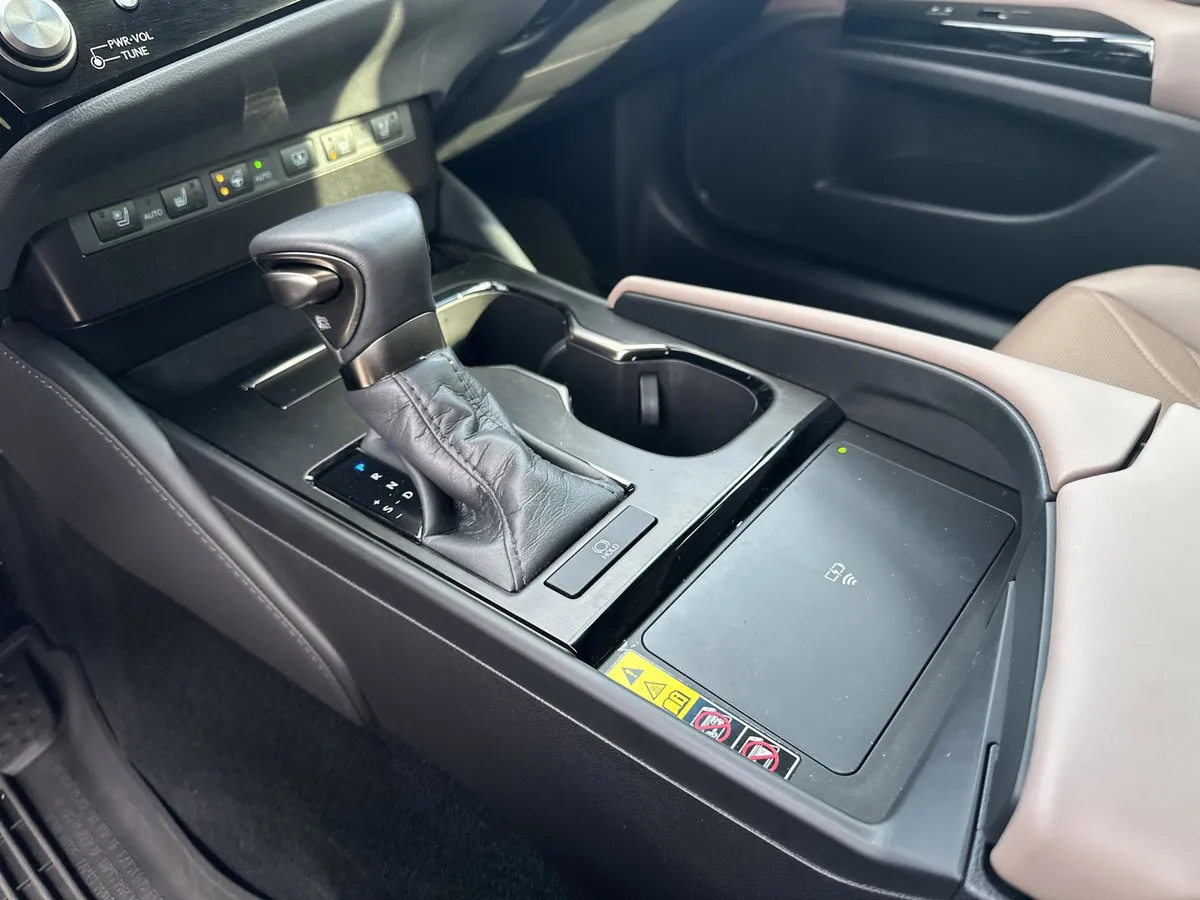 2025 LEXUS ES 350 ES 350 Ultra Luxury thumbnail 19