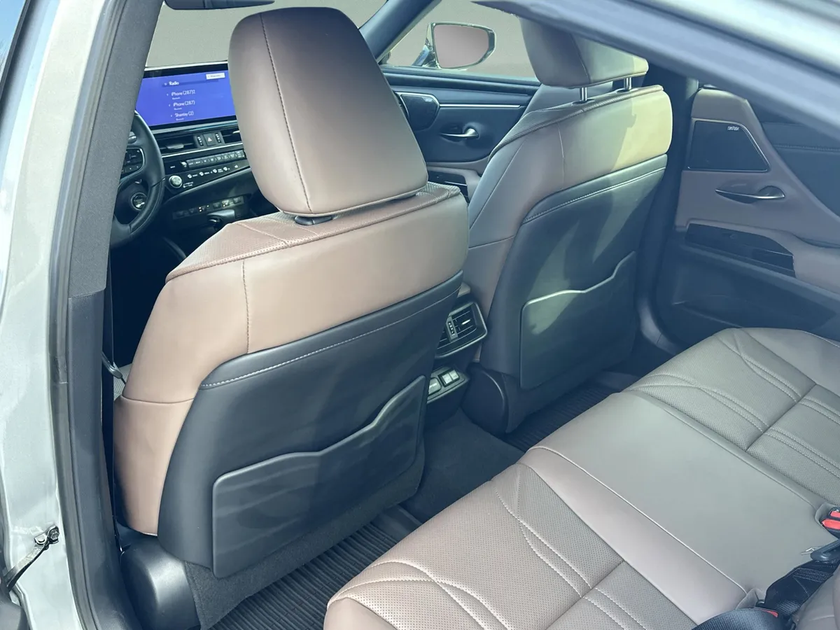 2025 LEXUS ES 350 ES 350 Ultra Luxury thumbnail 32