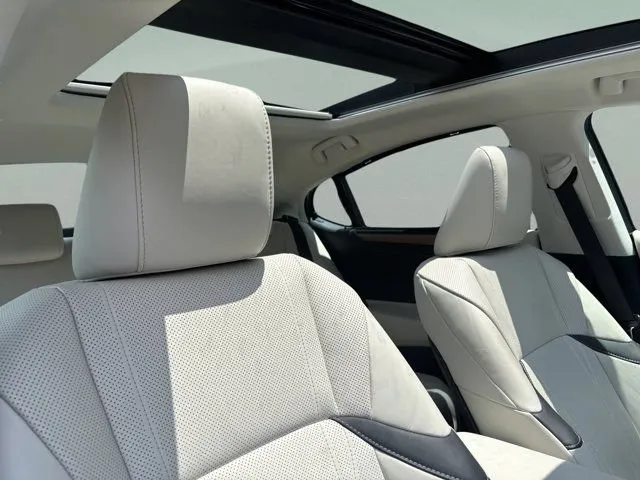 2025 LEXUS ES 350 Ultra Luxury thumbnail 57