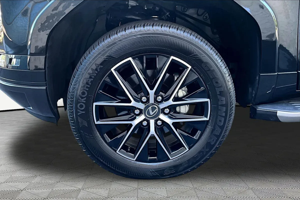 2025 Lexus GX 550 Premium+ thumbnail 11