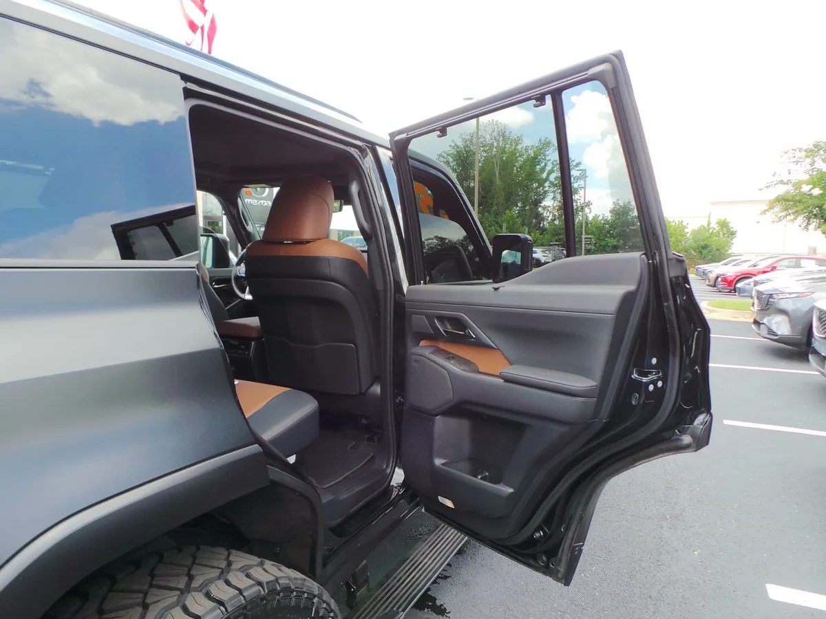 2025 Lexus GX GX 550 Luxury+ thumbnail 44