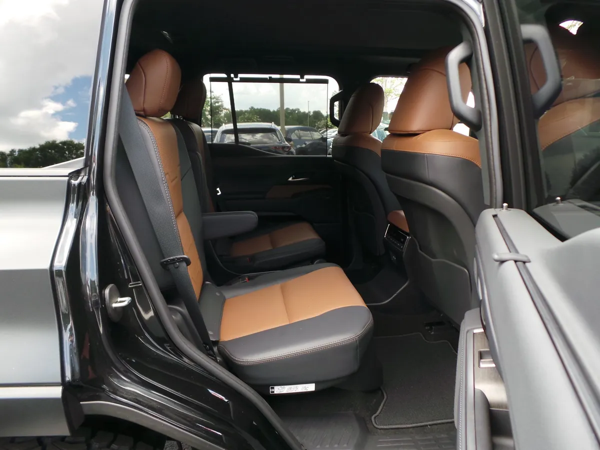 2025 Lexus GX GX 550 Luxury+ thumbnail 45