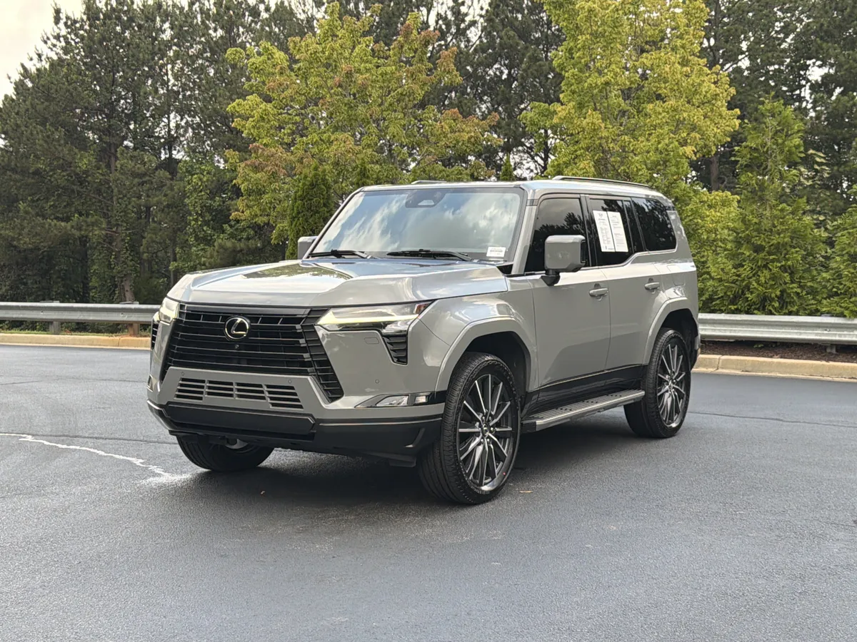 2025 Lexus GX GX 550 Luxury thumbnail 13