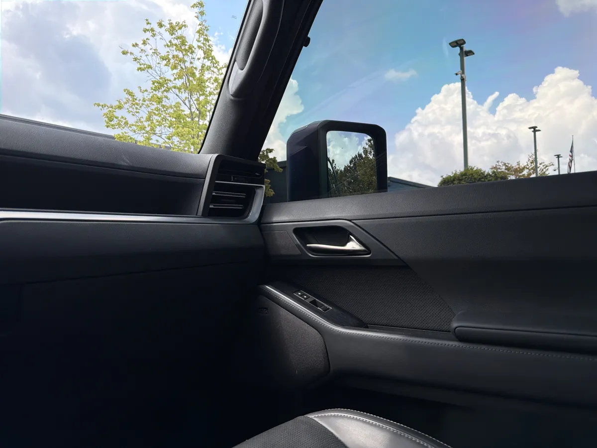 2025 Lexus GX GX 550 Luxury thumbnail 19