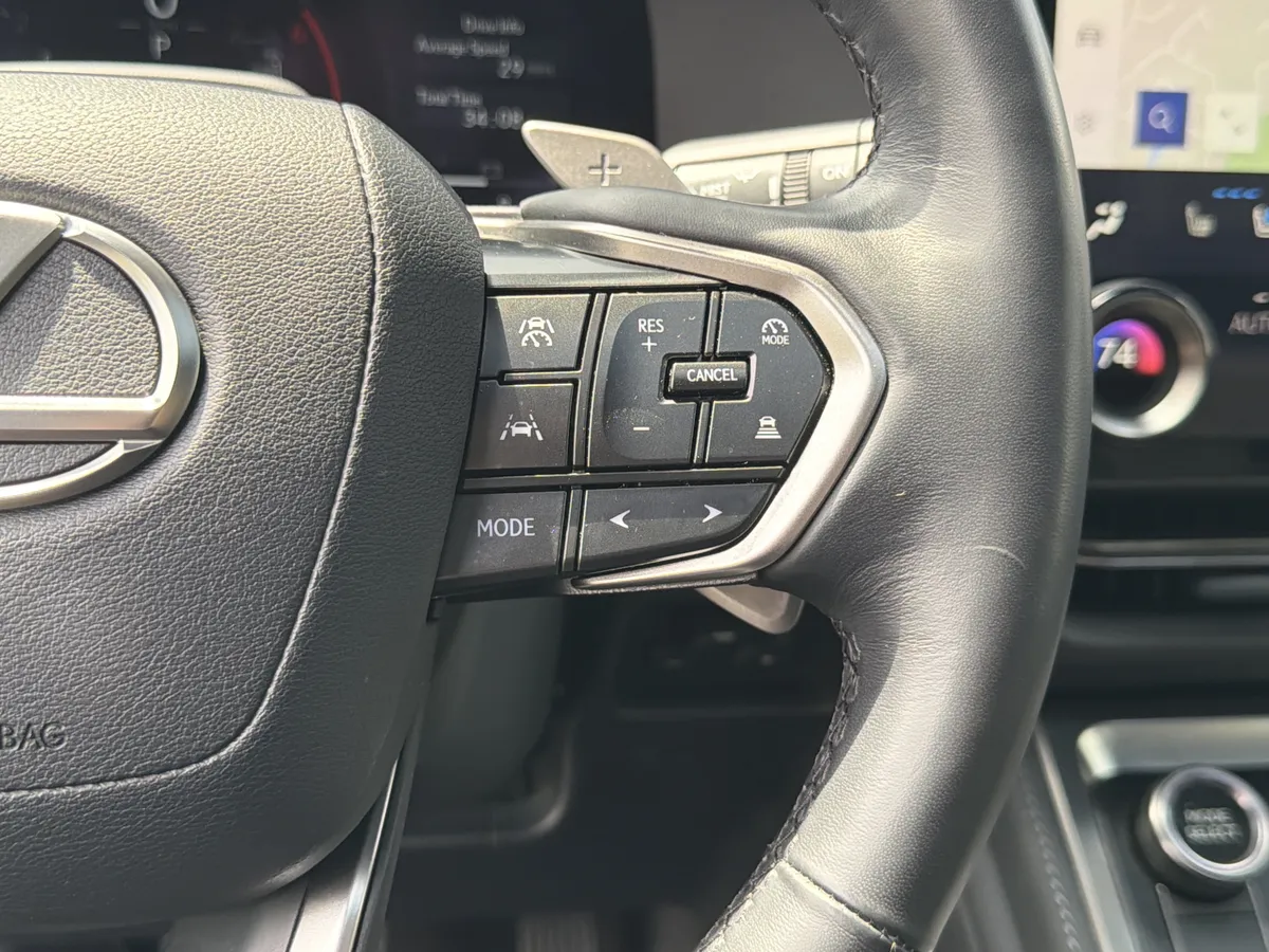 2025 Lexus GX GX 550 Luxury thumbnail 30