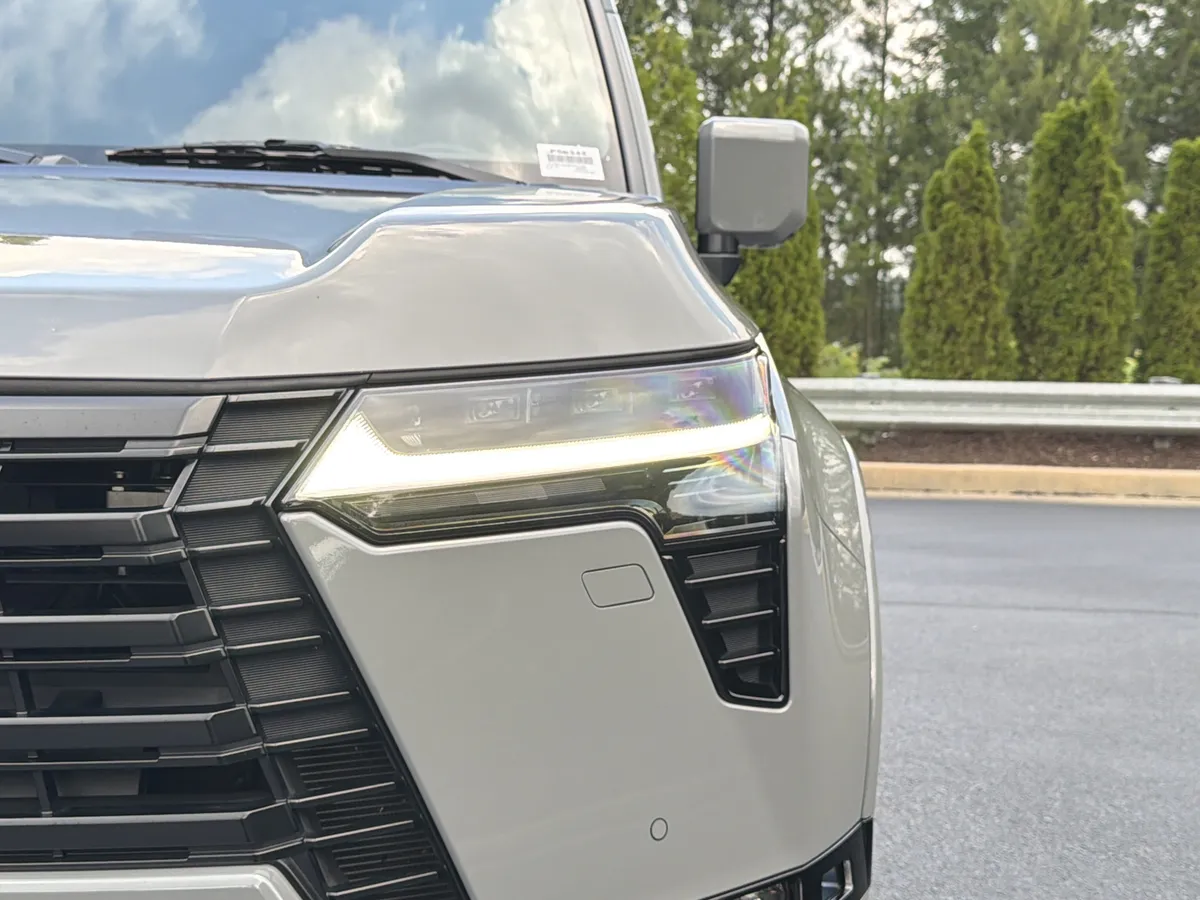2025 Lexus GX GX 550 Luxury thumbnail 43