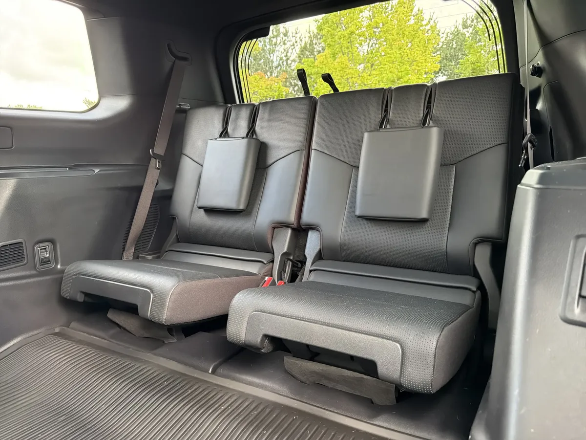2025 Lexus GX GX 550 Luxury thumbnail 8