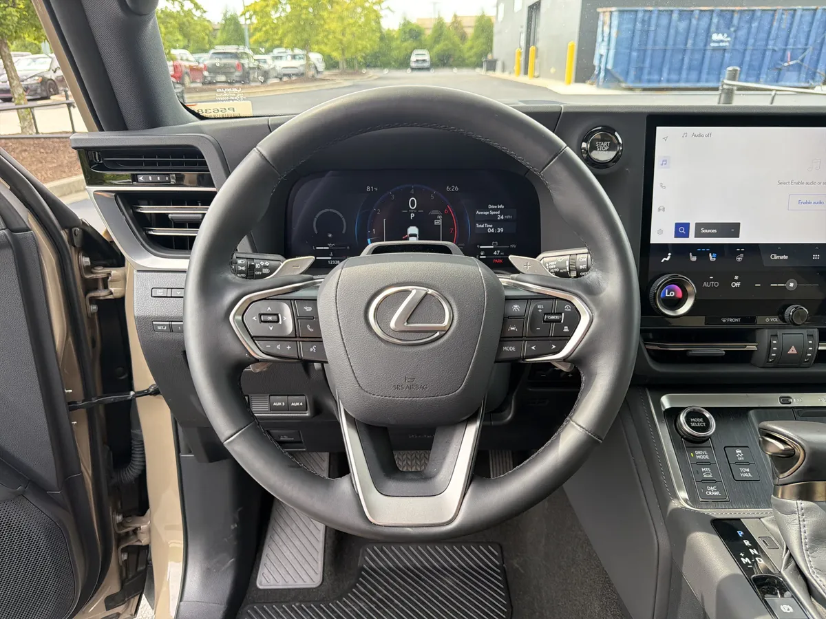 2025 Lexus GX GX 550 Overtrail+ thumbnail 10