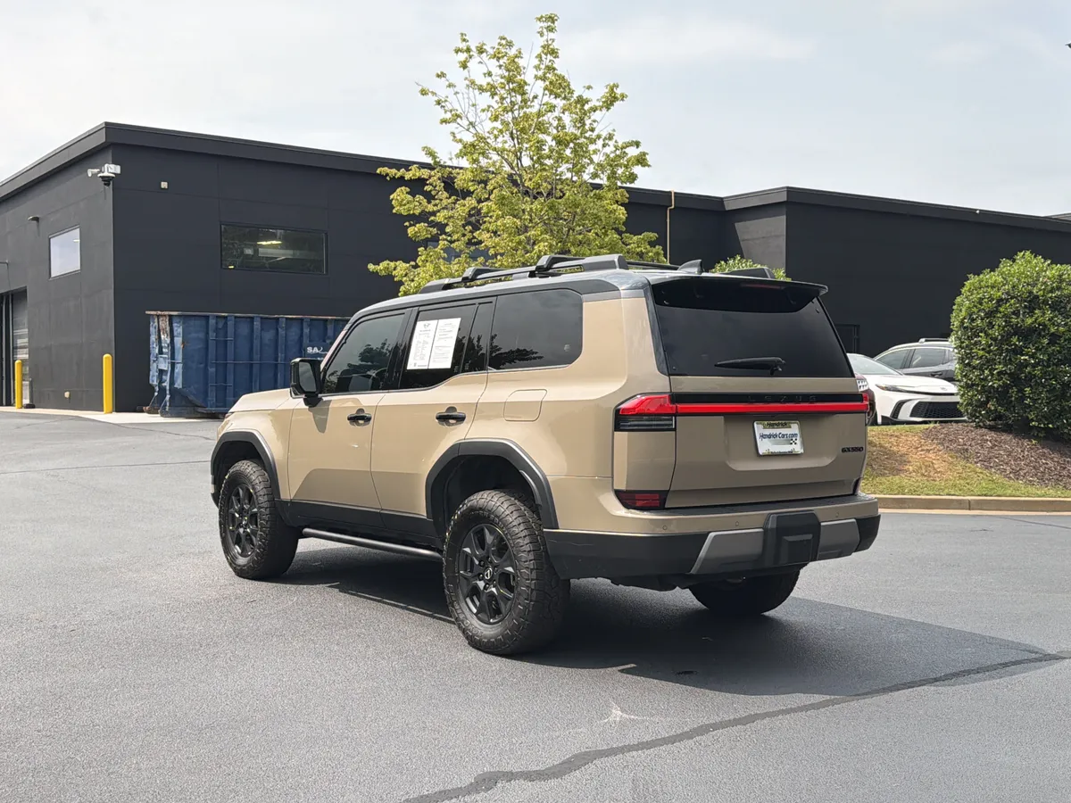 2025 Lexus GX GX 550 Overtrail+ thumbnail 15