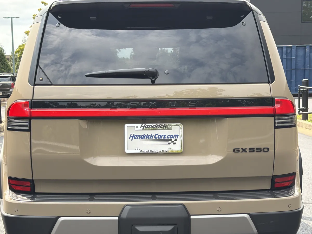 2025 Lexus GX GX 550 Overtrail+ thumbnail 22